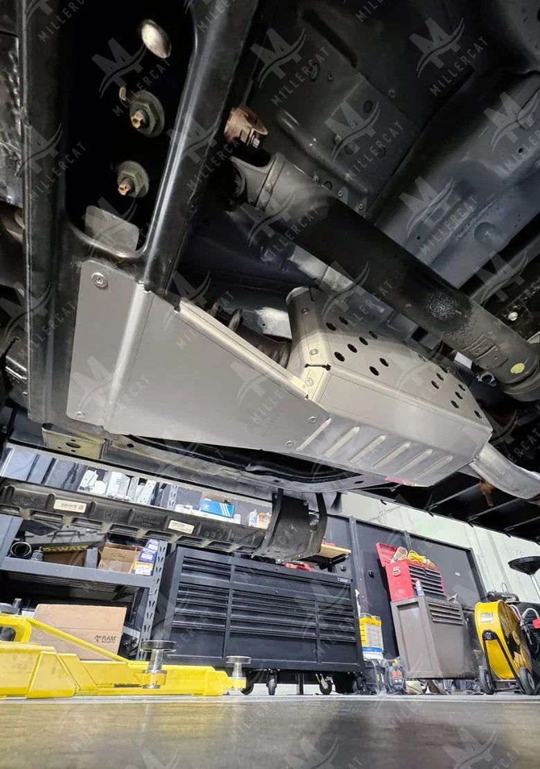 Ford F-450 Chassis Cab RWD 2023-2024 Cat Shield